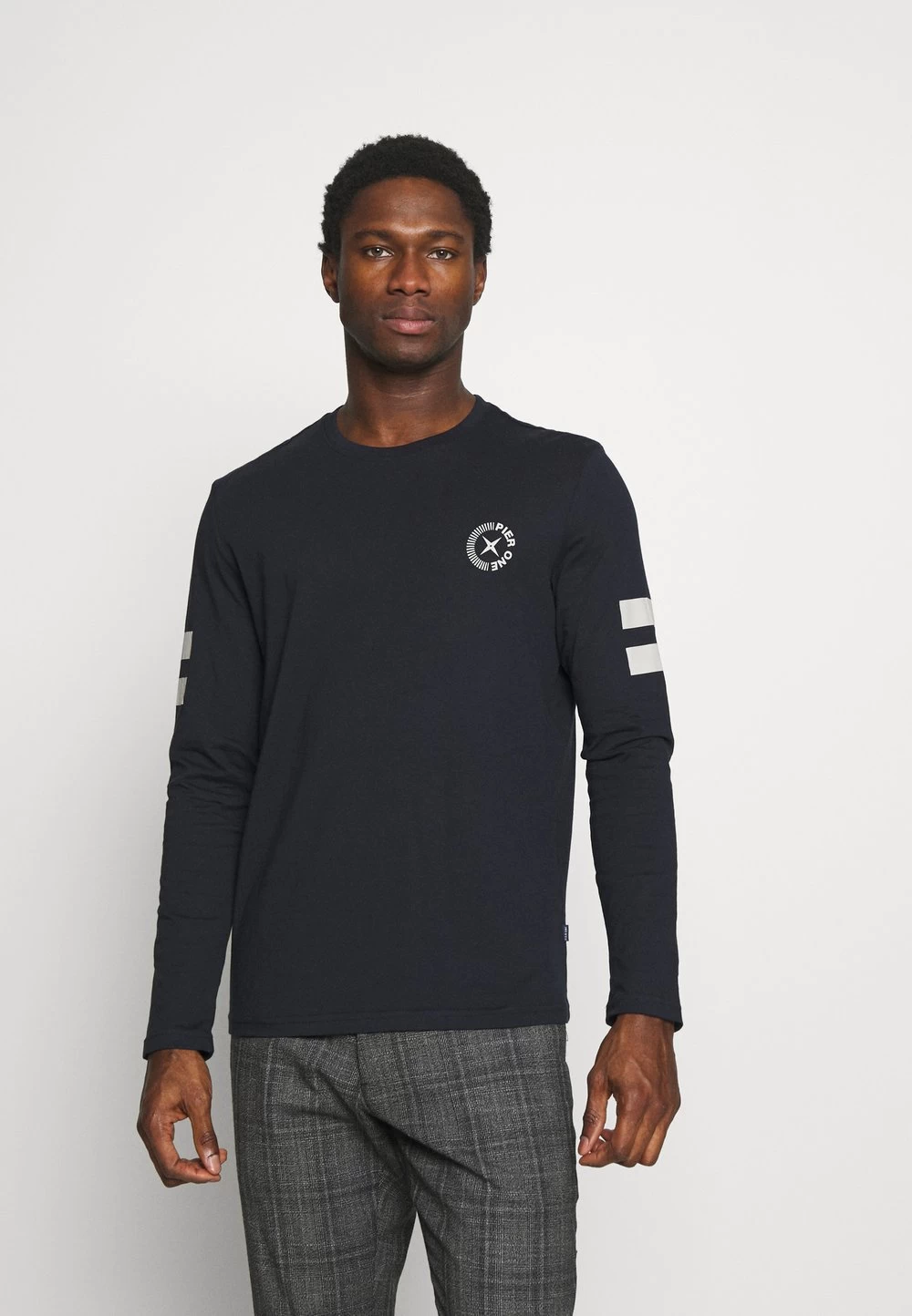 Prix Jamais Vus Pier One T-shirt à Manches Longues T-shirts & Polos Col Rond Homme 3 Prix Jamais Vus Pier One T-shirt à Manches Longues T-shirts & Polos Col Rond Homme