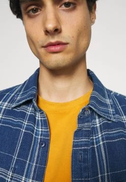 Excellente Qualité Pier One T-shirt Imprimé T-shirts Col Rond Homme -Fashion Zone Soldes 0602bc451399414aa7b9562ddb0e8c65