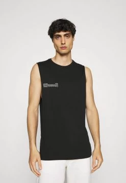 Pier One 3 PACK – Débardeur Prix De Lancement T-shirts Col Rond Homme -Fashion Zone Soldes 079d3d2d13a64c639bb060c6329ef119