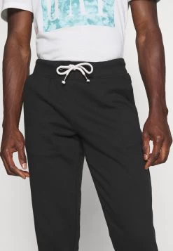 Pier One Meilleur Prix Garanti 3 PACK – Pantalon De Survêtement Pantalons Normale Homme 15 Pier One Meilleur Prix Garanti 3 PACK – Pantalon De Survêtement Pantalons Normale Homme -Fashion Zone Soldes 0c1b615301bf4030a2841c02ed19e229