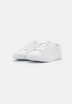 Pier One Prix Sympa Baskets Basses Baskets & Sneakers Rond Unisex -Fashion Zone Soldes 0ca6606d7600418cbafad57a72533925