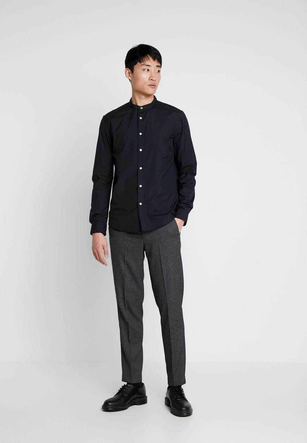 Pier One Produit De Première Qualité 2 PACK – Chemise Chemises Col Mao Homme 3 Pier One Produit De Première Qualité 2 PACK – Chemise Chemises Col Mao Homme