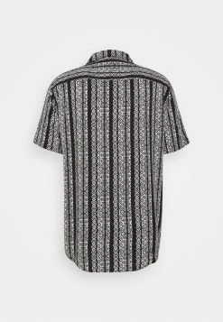 Pier One Chemise 50% Off De Vente Chemises Col Revers Homme -Fashion Zone Soldes 129096680bcd4d31add693f781fcd6bc