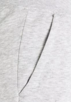 Réduction Pier One 2 PACK – Pantalon De Survêtement Pantalons Normale Homme -Fashion Zone Soldes 12c6ccaf8ea149bba803c59763b574d0