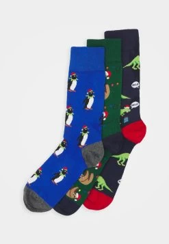Pier One XMAS GIFT BOX 3 PACK – Chaussettes Prix Discount Sous-vêtements & Chaussettes Rayures Homme -Fashion Zone Soldes 13ea9cbc93924077b56202ad0627b91c 1