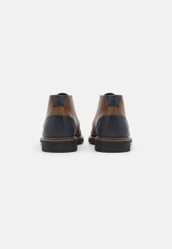 Prix Ourlé Pier One LEATHER – Chaussures à Lacets Derbies, Richelieus & Chaussures Bateau Rond Homme 10 Prix Ourlé Pier One LEATHER – Chaussures à Lacets Derbies, Richelieus & Chaussures Bateau Rond Homme -Fashion Zone Soldes 16396f4bab1340f6b16186b6ed2ce820