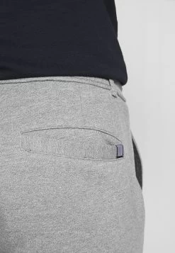 Pier One Short Prix Compétitif Shorts Normale Homme 16 Pier One Short Prix Compétitif Shorts Normale Homme -Fashion Zone Soldes 166fbd41af6646baab1e7b109b5e4662