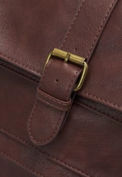 Pier One Qualité Garantie UNISEX – Sac à Dos Sacs Compartiment Pour Pc Portable -Fashion Zone Soldes 16d4642f902046bb91bb29a61dbe729c