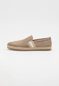 En Remise Pier One Espadrilles Rond Homme -Fashion Zone Soldes 19626ec8322d4e119abfdb20c5547b7f