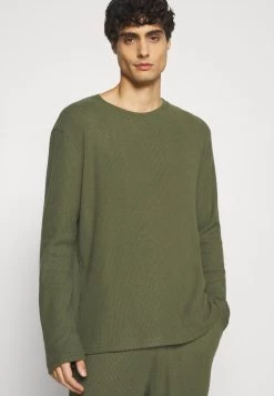 Prix Cassé Pier One RIBBED LOUNGE TOP – Haut De Pyjama Pyjamas Col Rond Homme -Fashion Zone Soldes 19739ef198264f6690b1a9cd381069a8