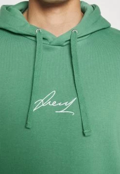 Pier One SCRIPT HOODIE – Sweat à Capuche Prix Distinctifs Pulls Et Gilets Homme -Fashion Zone Soldes 1d440ab0f6fc4b8ca6ba73e30e37d8a1