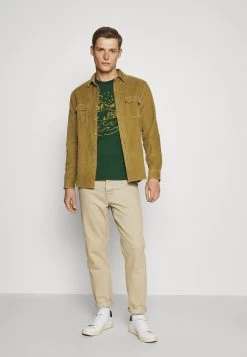 Pier One T-shirt Imprimé Prix Usine T-shirts Col Rond Homme -Fashion Zone Soldes 1e78b20f14dc4f5f8a7d7091ebbf9938