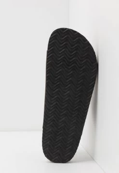 Pier One Prix D’Amis UNISEX – Chaussons Ouvert Homme -Fashion Zone Soldes 23e143c048ee4fd8b5e22a3556ccfbfb