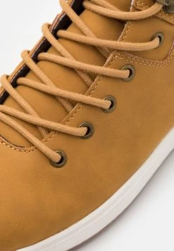 Pier One Baskets Montantes Prix Sympa Baskets & Sneakers Rond Homme -Fashion Zone Soldes 24225ddd7e6e473e8acba5e2f987de76