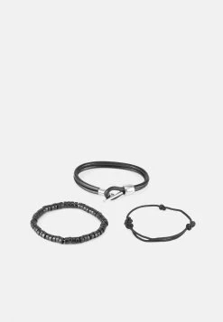 Pier One SET – Montre Meilleure Qualité Montres Et Bijoux Boucle Ardillon Homme -Fashion Zone Soldes 249110695e164c4da64e0050510964e7