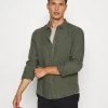 Prix Aimable Pier One Chemise Chemises Col Kent Homme -Fashion Zone Soldes 25b946bfae98428c919de6adefa5c394