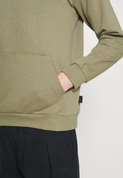 Pier One CORE SCRIPT – Sweatshirt Prix Discount Sweats & Hoodies Capuche Homme -Fashion Zone Soldes 26d939e490c54f3c8d85b47a2b3ccbfc