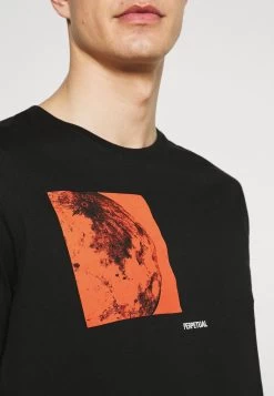 Pier One Prix Refroidis T-shirt Imprimé T-shirts Col Rond Homme -Fashion Zone Soldes 2b8caf7845ed42aaa9012bbf4b32b41a