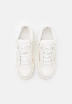 Pier One Baskets Basses Bas Prix Sneakers Rond Homme -Fashion Zone Soldes 2c91764f4ac14ce3aa2601594068add7