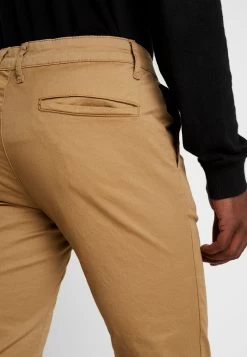 Pier One En Promotion Chino – Beige Pantalons Normale Homme -Fashion Zone Soldes 2e14e2f4c96f4bb6a56bbc9900da19e3
