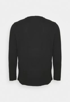 Prix Distinctifs Pier One T-shirt à Manches Longues T-shirts Col Rond Homme -Fashion Zone Soldes 2fa25023c7054527b5b218f3973a06ff