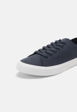 Pier One UNISEX – Baskets Basses Produit De Première Qualité Baskets & Sneakers Rond -Fashion Zone Soldes 31f298ca0f7a4caeba300b1a89828805