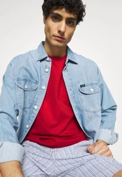 Bon Rapport Coût-Efficacité Pier One T-shirt Basique T-shirts Col Rond Homme -Fashion Zone Soldes 34957caeb4564a8a8c3ad7e18d8701bb