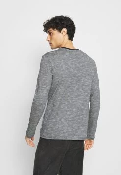 Prix Incroyables Pier One T-shirt à Manches Longues T-shirts Col Rond Homme 10 Prix Incroyables Pier One T-shirt à Manches Longues T-shirts Col Rond Homme -Fashion Zone Soldes 353da4f694d04a2cb270390c977f7b36