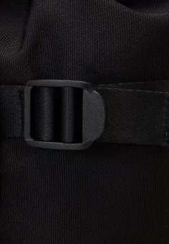 Prix Accessible Pier One UNISEX – Sac à Dos Sacs Fermeture à Clip -Fashion Zone Soldes 35abd1862dd94698b0074a458819eed5