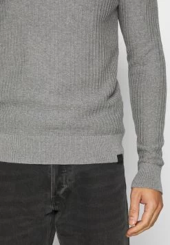 Pier One Pullover Vendre Pulls Et Gilets Col Rond Homme -Fashion Zone Soldes 38d1b54c22dd48298328a04a430b588e