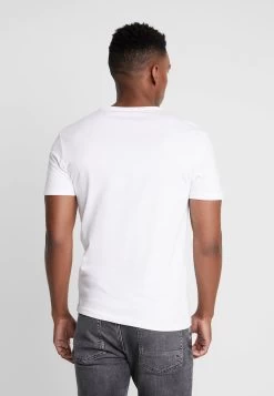 Bas Prix Pier One 3 PACK – T-shirt Basique T-shirts Col Rond Homme -Fashion Zone Soldes 390617d256dd4fe89b3c53ee69ac72d4