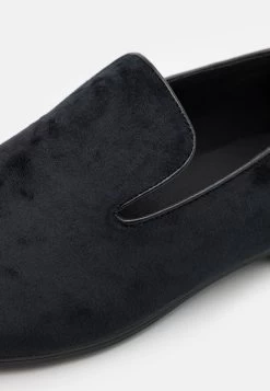 Qualité Absolue Pier One Mocassins Chaussures Basses Rond Homme -Fashion Zone Soldes 3a246ffb5f6143168465ead987586f58