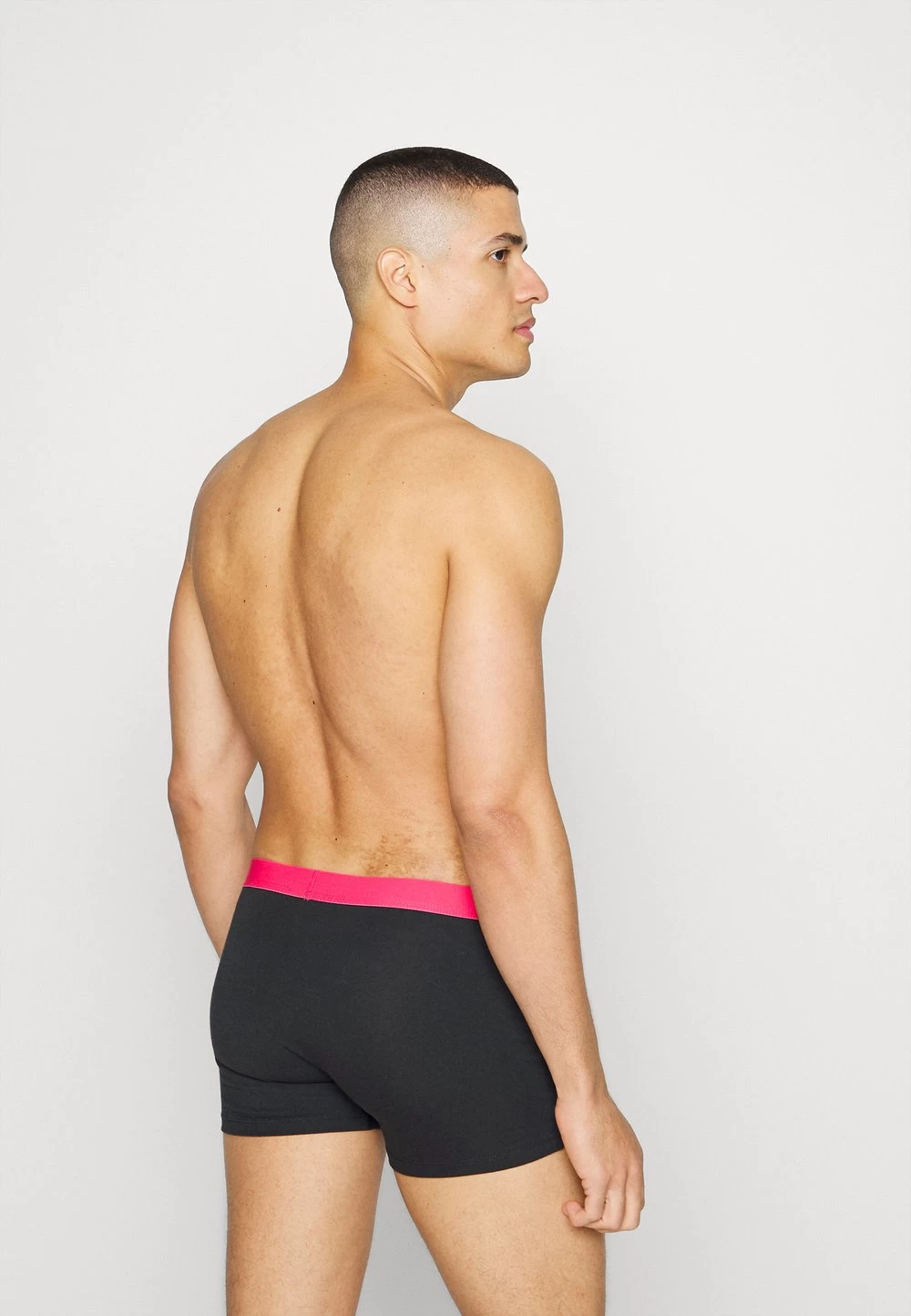 Pier One 12 PACK – Shorty Meilleure Qualité Sous-vêtements & Chaussettes Normale Homme 7 Pier One 12 PACK – Shorty Meilleure Qualité Sous-vêtements & Chaussettes Normale Homme – Image 5