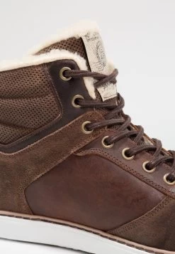 Pier One Baskets Montantes Réduction Baskets & Sneakers Rond Homme -Fashion Zone Soldes 4311d024ca914de88aa98e7ce5e8522e