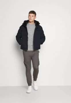 Pier One Pullover Prix Jamais Vus Pulls & Gilets Col Rond Homme 9 Pier One Pullover Prix Jamais Vus Pulls & Gilets Col Rond Homme -Fashion Zone Soldes 4562c2d05f6e442cb4c59e3236bc7d98