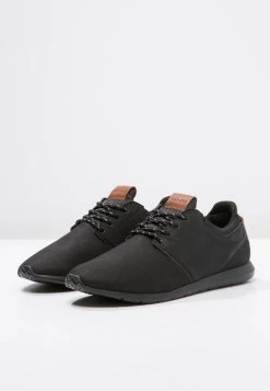 Pier One Baskets Basses Prix Accessible Baskets & Sneakers Rond Homme 10 Pier One Baskets Basses Prix Accessible Baskets & Sneakers Rond Homme -Fashion Zone Soldes 464edf22b0a543b8bd95dd7a3629f9de
