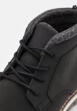 Pier One Prix Imbattable Chaussures à Lacets Derbies, Richelieus & Chaussures Bateau Rond Homme 14 Pier One Prix Imbattable Chaussures à Lacets Derbies, Richelieus & Chaussures Bateau Rond Homme -Fashion Zone Soldes 4744c4ecf05345abaa7f882f27800422