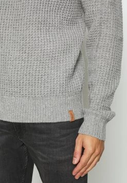 Pier One Prix Bradés Pullover Pulls Et Gilets Col Rond Homme -Fashion Zone Soldes 49a272e5c38a460d8b75b50e54e80e8c