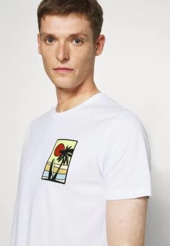Pier One Prix Jamais Vus T-shirt Imprimé T-shirts Col Rond Homme -Fashion Zone Soldes 4af94c700d07483485bbef2e678639c5