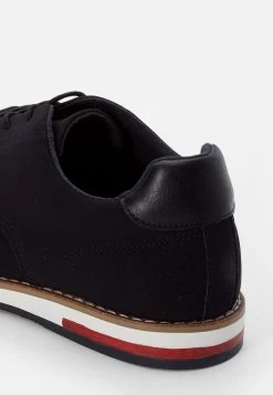 Bas Prix Pier One Chaussures à Lacets Derbies, Richelieus & Chaussures Bateau Rond Homme 14 Bas Prix Pier One Chaussures à Lacets Derbies, Richelieus & Chaussures Bateau Rond Homme -Fashion Zone Soldes 51a76fb8dbd4429aaea1548d8c70b1a6