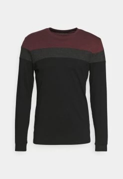 Pier One Prix Gelé T-shirt à Manches Longues T-shirts & Polos Col Rond Homme -Fashion Zone Soldes 55638a1ead054b259ba7f4353fbb4664 2