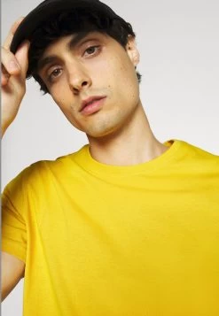 Pier One 5 PACK – T-shirt Basique Meilleur Prix Garanti T-shirts Col Rond Homme -Fashion Zone Soldes 58ea8187bf0c4d308f3a571b2545178f