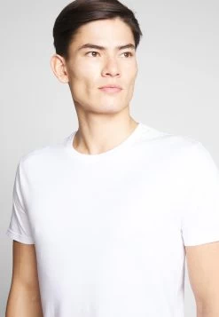 Pier One 2 PACK – T-shirt Basique Prix Distinctifs T-shirts Col Rond Homme -Fashion Zone Soldes 5d6a04d994e343d2903cc2c1666bad4b