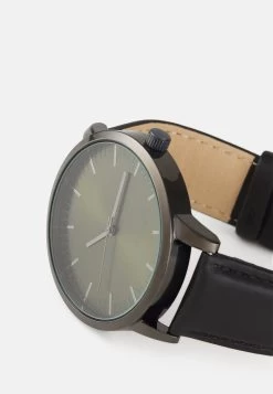 Pier One Prix Exclusifs Montre Montres Et Bijoux Boucle Ardillon Homme 9 Pier One Prix Exclusifs Montre Montres Et Bijoux Boucle Ardillon Homme -Fashion Zone Soldes 5dca28beacba46b7bc086223cbe28ef2