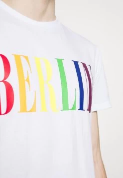 Pier One PRIDE – T-shirt Imprimé Soldes T-shirts Col Rond Homme -Fashion Zone Soldes 6183d6eae7bb487681e7b92f74202350