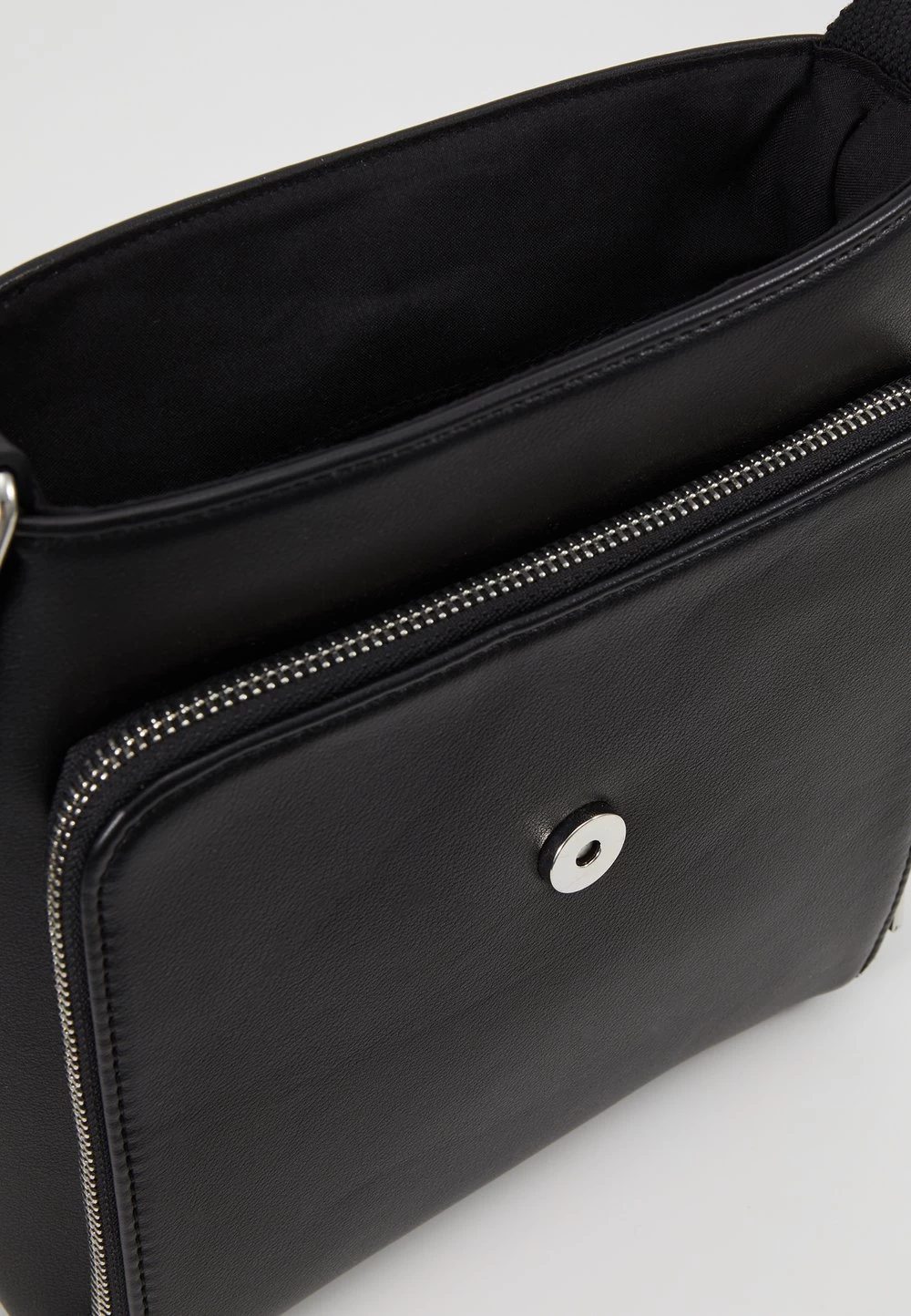 Pier One Sac Bandoulière Promos Sacs Fermoir Aimanté Homme 7 Pier One Sac Bandoulière Promos Sacs Fermoir Aimanté Homme – Image 5