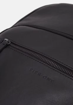 Pier One Prix Imbattable UNISEX – Sac à Dos Sacs Compartiment Pour Pc Portable 11 Pier One Prix Imbattable UNISEX – Sac à Dos Sacs Compartiment Pour Pc Portable -Fashion Zone Soldes 6559a72e88ab43c38b7125720c621e09