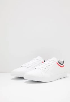 Soldes En Ligne Pier One UNISEX – Baskets Basses Sneakers Rond -Fashion Zone Soldes 67e77157ca574c99934bedd2697456e8