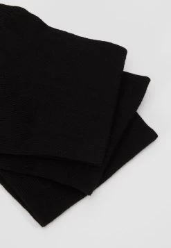 Pier One 3 PACK – Chaussettes Prix De Rêve Sous-vêtements & Chaussettes Couleur Unie Homme -Fashion Zone Soldes 67f1881c7b0045a8a2ea34b90a2be931