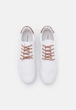 Prix D’Amis Pier One Baskets Basses Baskets & Sneakers Rond Homme -Fashion Zone Soldes 6ab000e182bd4d7dbe74ebb8327eed38